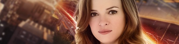 Danielle Panabaker Super Heroes Con