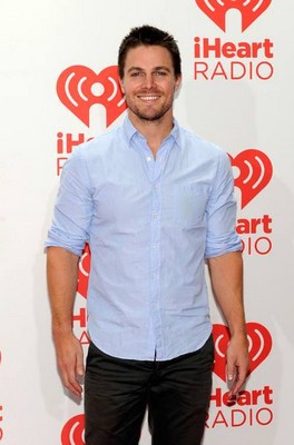 Stephen Amell au iHeartRadio Music Festival 2013